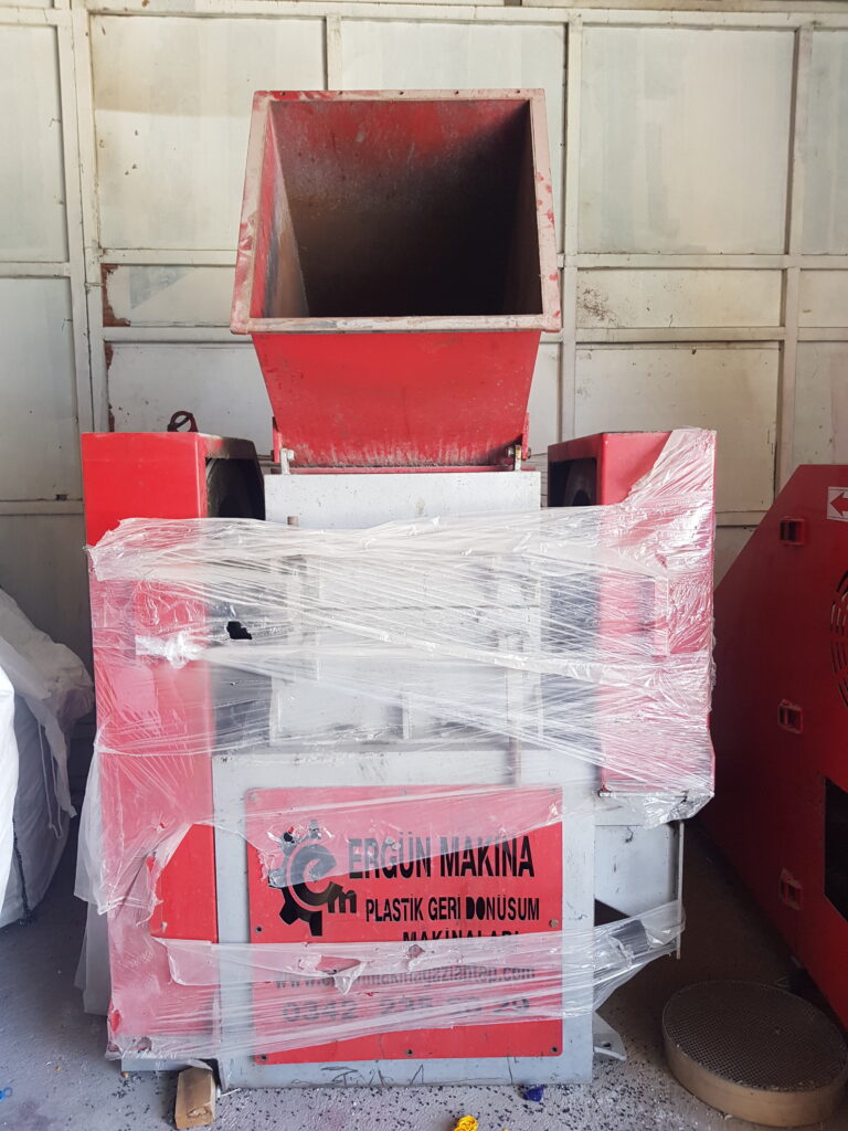 Kırma Makinesi